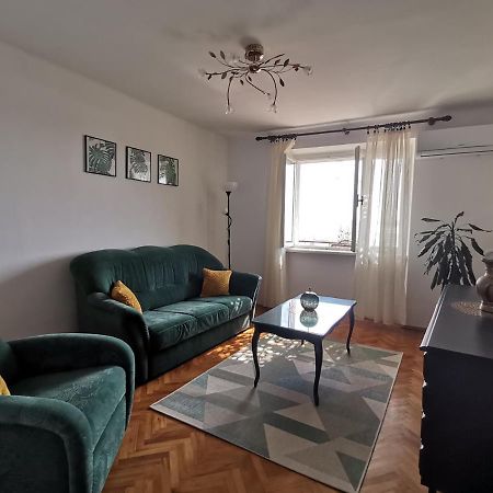 Holiday House Belavista Novi Vinodolski Buitenkant foto
