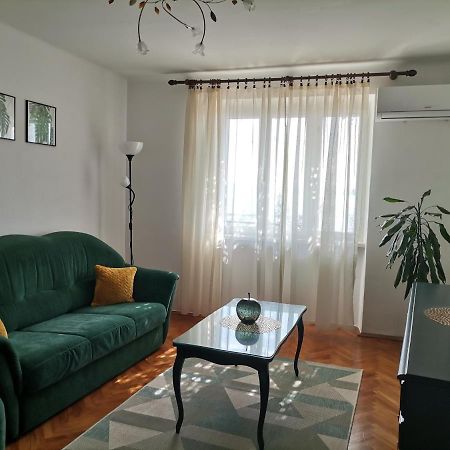 Holiday House Belavista Novi Vinodolski Buitenkant foto