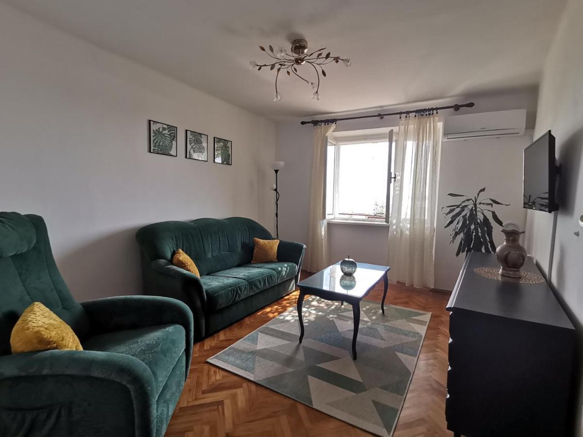 Holiday House Belavista Novi Vinodolski Buitenkant foto